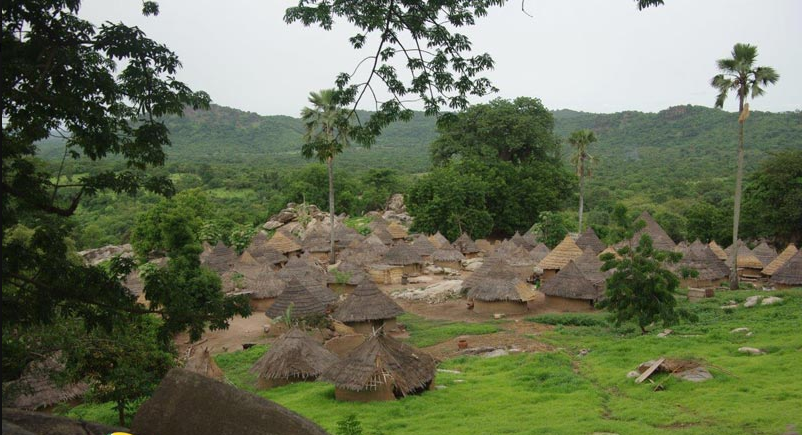 Jour 3 : Visites des Villages Authentiques Bedik et Bassaris