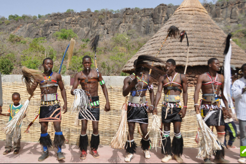 Jour 9 : Kédougou au pays Bedik et Bandafassi (Cascade de Dindefelo)  