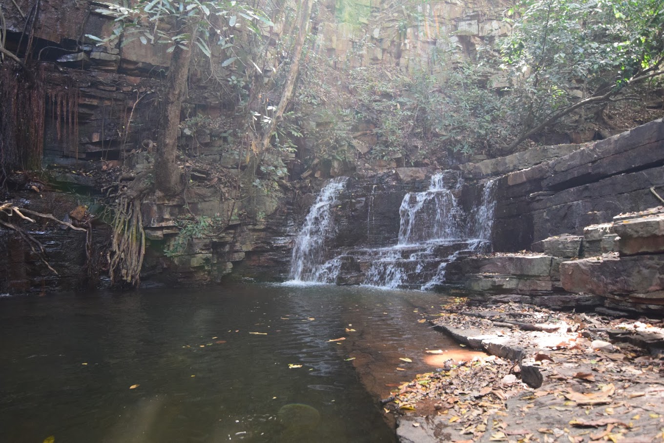 JOUR 4: Découverte de la cascade de Afia